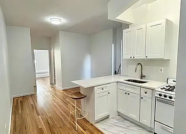Property at 326 E 82nd St Unit 5A, New York, NY, 10028, 2 beds, 1 bath, [object Object]