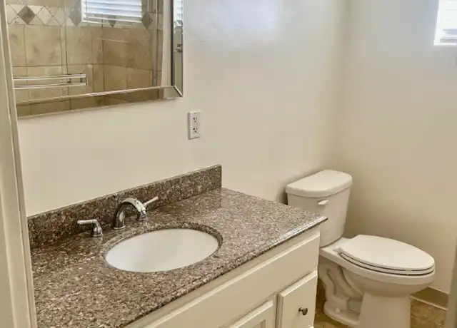 Property at 2345 Kansas Ave Unit 24, Santa Monica, CA, 90404, 1 bed, 1 bath, [object Object]
