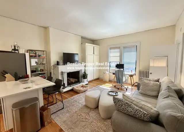 Property at 337 Beacon St Unit 901, Boston, MA, 02116, 1 bed, 1 bath, [object Object]