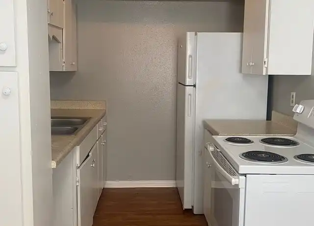 Property at 701 E Grayson St Unit 7, San Antonio, TX, 78208, 1 bed, 1 bath, [object Object]