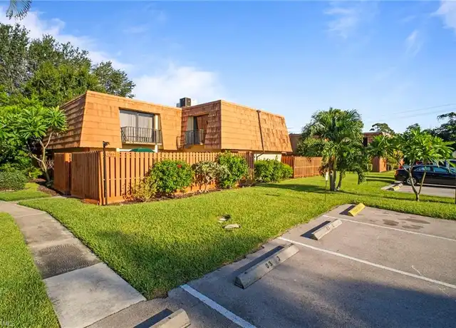 Property at 1703 Park Meadows Dr, Fort Myers, FL, 33907, 2 beds, 2 baths, [object Object]