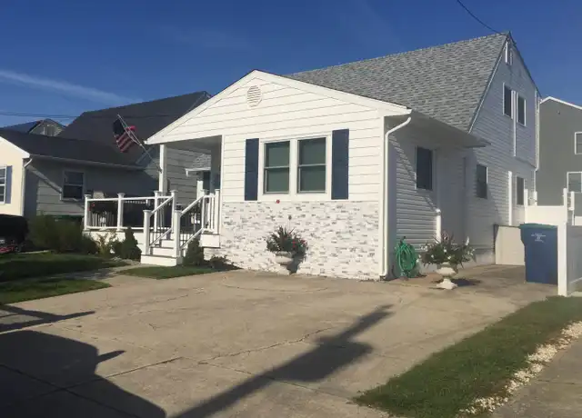 Property at 109 10th St N Unit TOP FLOOR, Brigantine, NJ, 08203, 2 beds, 1 bath, [object Object]