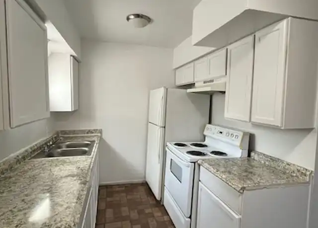 Property at 4810 Gaston Ave Unit 106, Dallas, TX, 75246, 1 bed, 1 bath, [object Object]