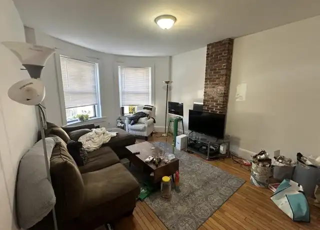 Property at 878 Huntington Ave, Boston, MA, 02115, 4 beds, 2 baths, [object Object]