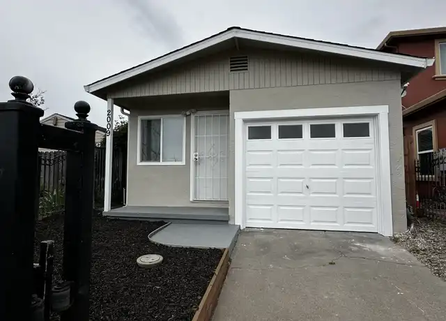 Property at 2009 Cutting Blvd, Richmond, CA, 94804, 3 beds, 1.5 baths, [object Object]