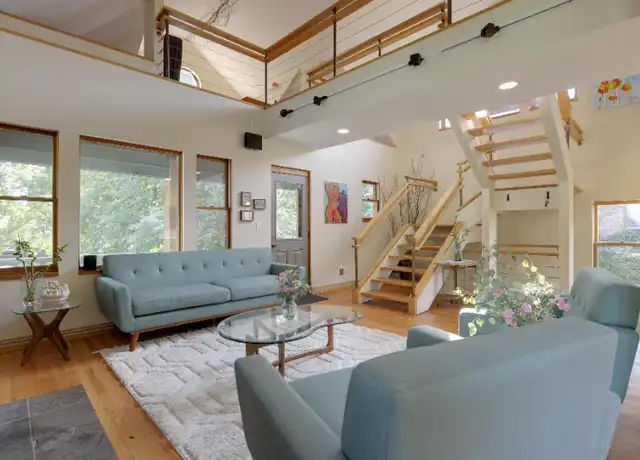 Property at 607 Dayton Ave, Saint Paul, MN, 55102, 2 beds, 2 baths, [object Object]