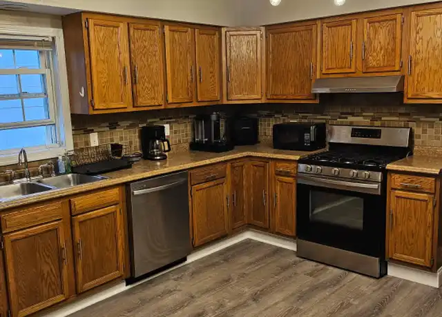 Property at 38 S Gates Ave Unit 38, Kingston, PA, 18704, 4 beds, 2 baths, [object Object]