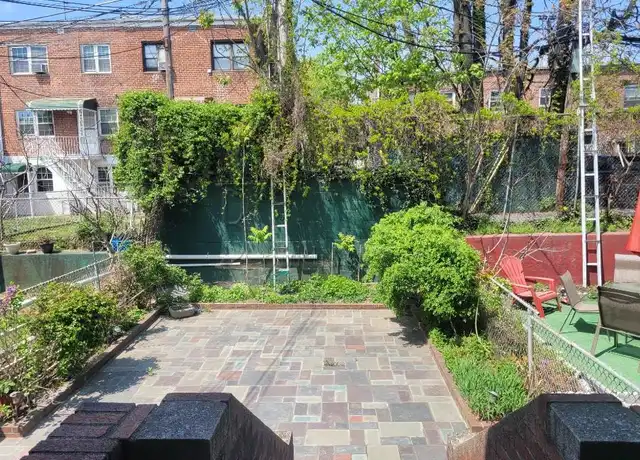 Property at 20-60 29th St Unit 1, Queens, NY, 11105, 1 bed, 1 bath, [object Object]