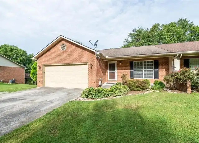 Property at 809 Stetson Dr, Maryville, TN, 37801, 3 beds, 2.5 baths, [object Object]