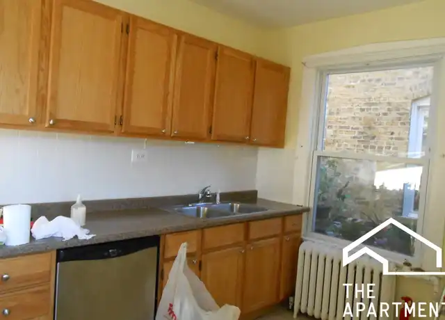 Property at 733 Elm St Unit 304, Winnetka, IL, 60093, 1 bed, 1 bath, [object Object]