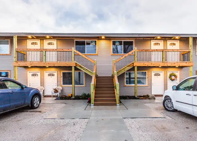 Property at 1011 W Clay St Unit 2, Danville, IL, 61832, 1 bed, 1 bath, [object Object]