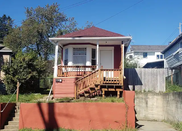 Property at 911 Chester Ave, Bremerton, WA, 98337, 1 bed, 1 bath, [object Object]