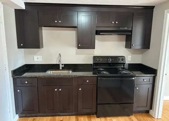 Property at 108 Franklin St Unit 24, Lynn, MA, 01902, 2 beds, 1 bath, [object Object]