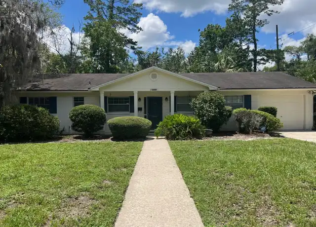 Property at 703 NE 5th Pl, Gainesville, FL, 32601, 4 beds, 2 baths, [object Object]