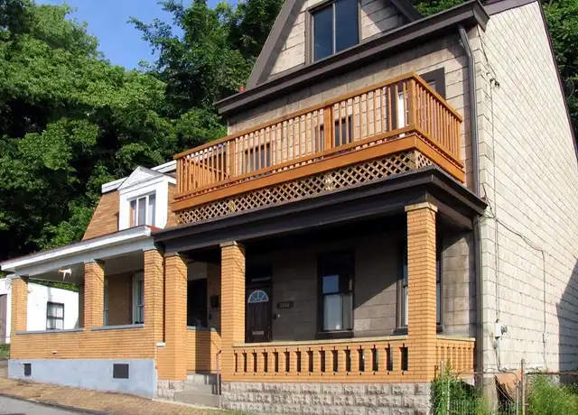 Property at 1004 Goehring St Unit 2, Pittsburgh, PA, 15212, 2 beds, 1 bath, [object Object]