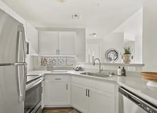 Property at La Serena at Toscana - 1814 E Bell Rd, Phoenix, AZ, 85022, 1-2 bed, 1-2 bath, [object Object]