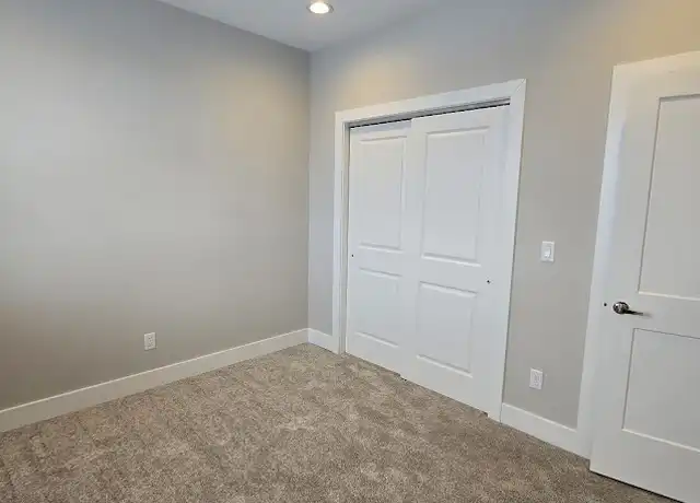 Property at 6005 Port View Dr SE, Grand Rapids, MI, 49512, 3 beds, 2.5 baths, [object Object]