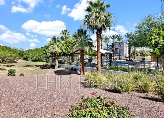 Property at 2210 E Huntington Dr, Phoenix, AZ, 85040, 2 beds, 2 baths, [object Object]