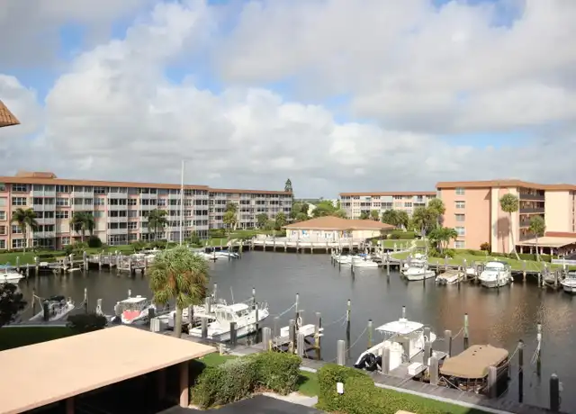 Property at 931 Gardenia Dr #467, Delray Beach, FL, 33483, 2 beds, 2 baths, [object Object]