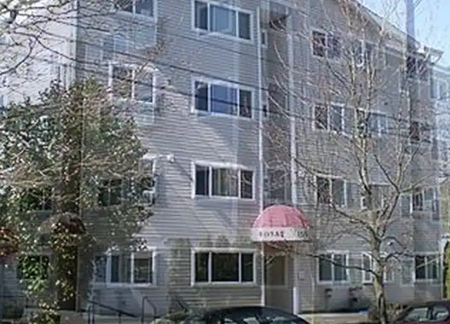 Property at 1519 NE 50th St Unit 102, Seattle, WA, 98105, 5 beds, 5 baths, [object Object]