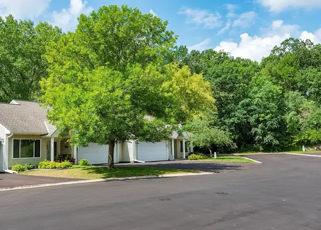 Photo of 7000 Chesapeake Ln, Eden Prairie, MN 55344