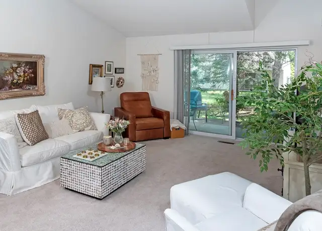 Photo of 7000 Chesapeake Ln, Eden Prairie, MN 55344