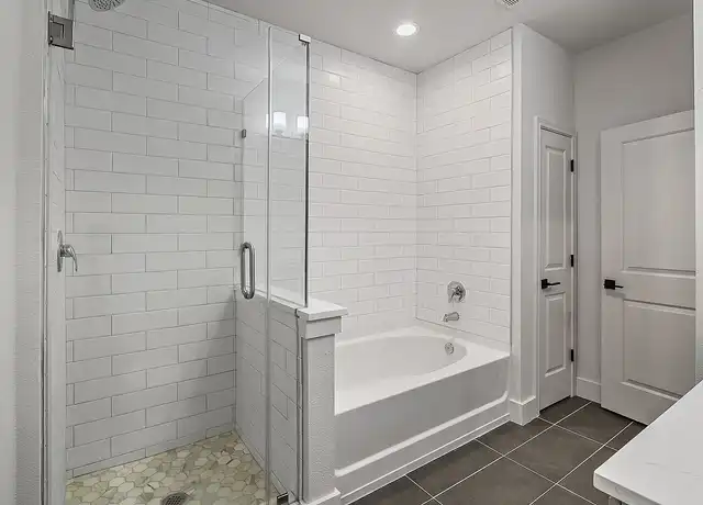 Property at San Simeon - 2121 Allen Pkwy, Houston, TX, 77019, 1-3 bed, 1-3 bath, [object Object]