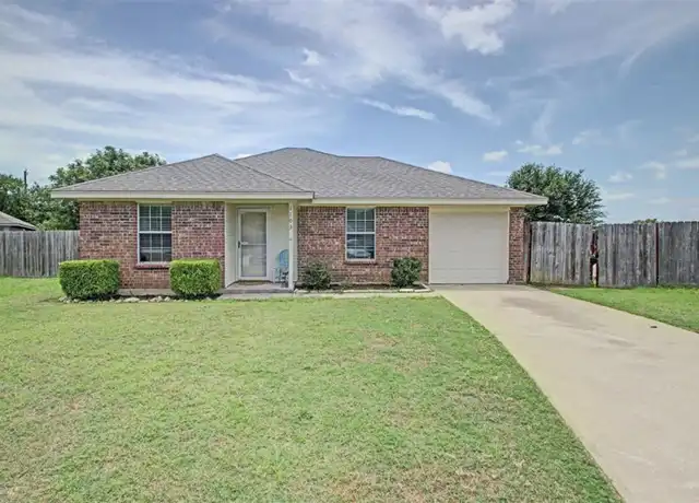 Property at 1103 Lynnwood Ct, Cleburne, TX, 76033, 3 beds, 2 baths, [object Object]