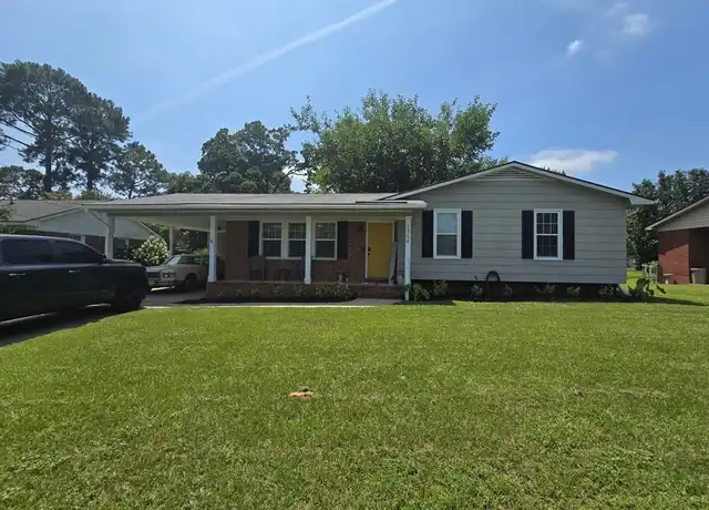 Property at 1354 Camelot Dr, Fayetteville, NC, 28304, 3 beds, 2 baths, [object Object]