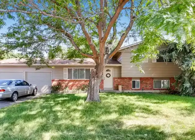 Property at 400 W Swallow Rd, Fort Collins, CO, 80526, 4 beds, 2 baths, [object Object]