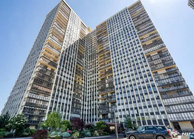 Property at 300 Winston Dr #2620, Cliffside Park, NJ, 07010, 2 beds, 1.5 baths, [object Object]