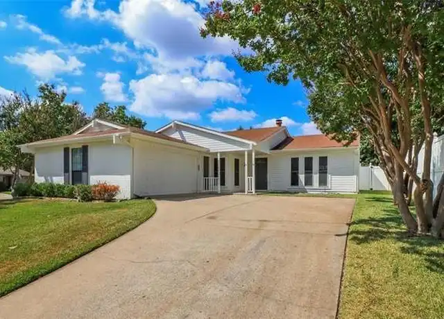 Property at 2601 Knoll Trl, Euless, TX, 76039, 3 beds, 2 baths, [object Object]