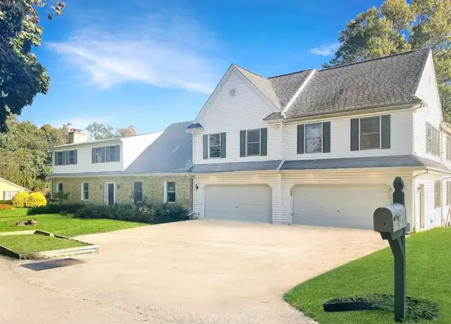 Property at 18 Mount Airy Dr, Wilmington, DE, 19807, 5 beds, 4.5 baths, [object Object]