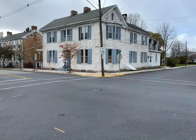 Property at 54 N Carlisle St, Greencastle, PA, 17225, 1 bed, 1 bath, [object Object]