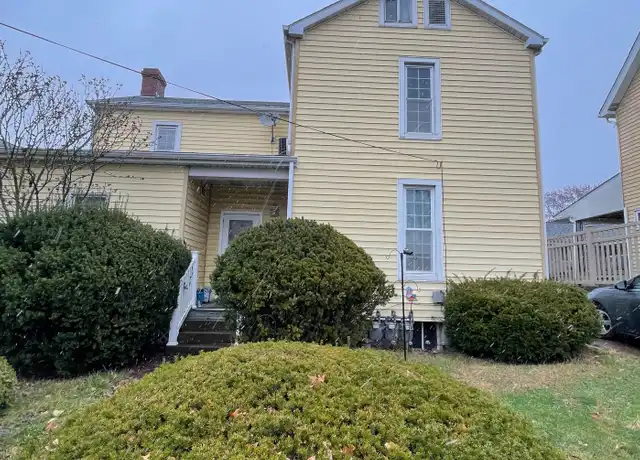 Property at 725 Chartiers St Unit 1, Bridgeville, PA, 15017, 2 beds, 1 bath, [object Object]