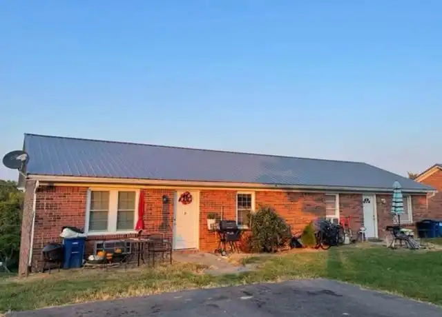 Property at 116 Salter Rd Unit 1, Berea, KY, 40403, 2 beds, 1 bath, [object Object]