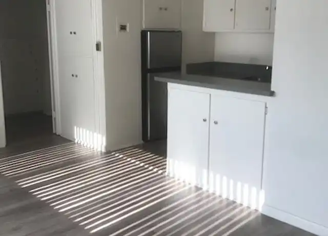 Property at 3595 S Sepulveda Blvd Unit 2, Los Angeles, CA, 90034, 1 bed, 1 bath, [object Object]