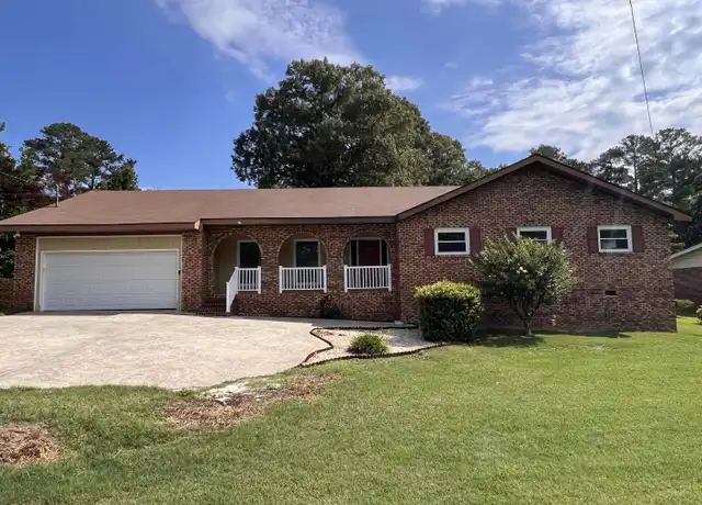 Property at 304 Lakeshore Dr, Warner Robins, GA, 31088, 4 beds, 2 baths, [object Object]
