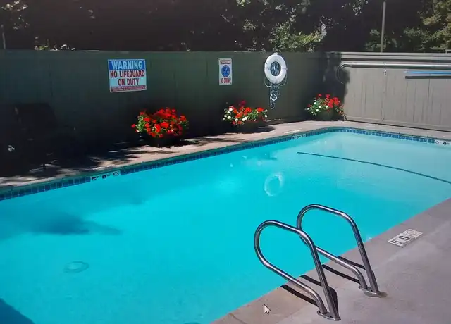 Property at Legend House - 9700 Roosevelt Way NE, Seattle, WA, 98115, 2 beds, 1.5 baths, [object Object]