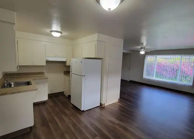 Property at 4251 32nd Pl NE Unit 4253, Salem, OR, 97301, 1 bed, 1 bath, [object Object]
