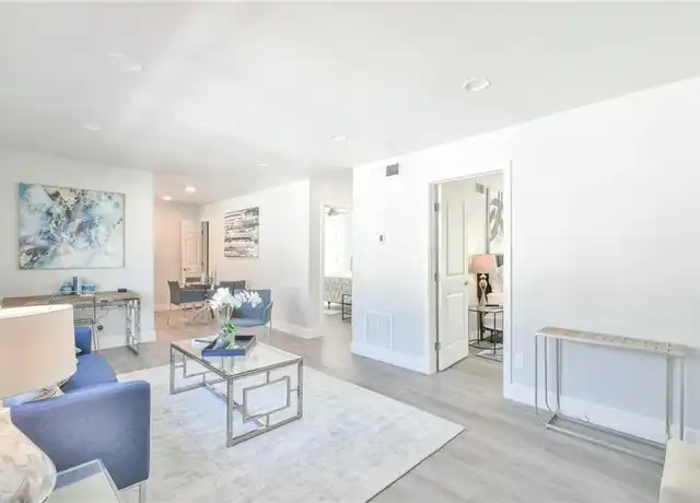 Property at 905 Briarcliff Rd NE Unit 2, Atlanta, GA, 30306, 2 beds, 1 bath, [object Object]