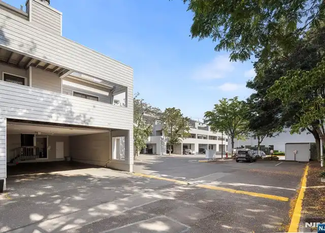 Property at 766 Spinnaker Ct, Secaucus, NJ, 07094, 1 bed, 1 bath, [object Object]