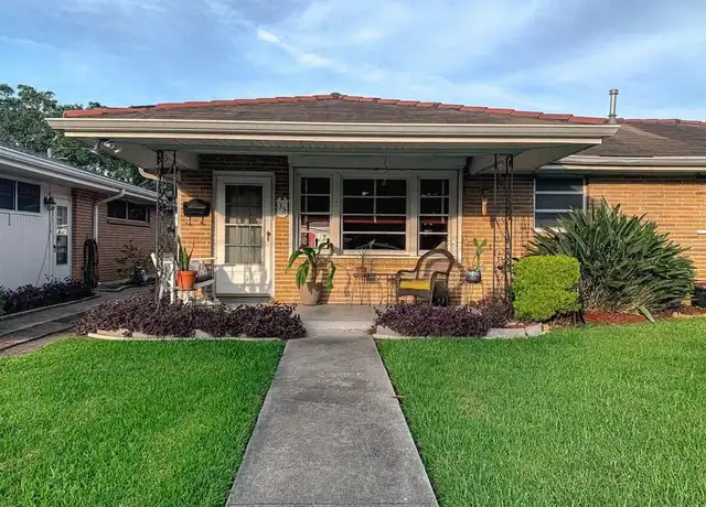 Property at 35 Woodlawn Ave, Metairie, LA, 70001, 2 beds, 1 bath, [object Object]