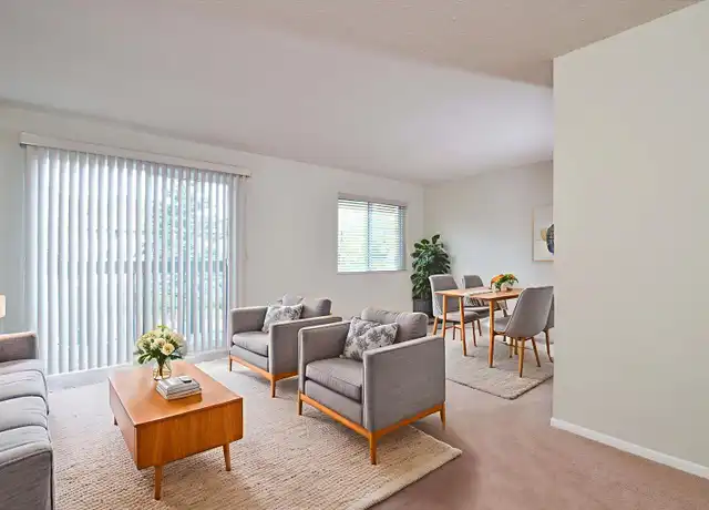 Property at 4338 Chatsworth Cir, Saint Paul, MN, 55126, 3 beds, 1.5 baths, [object Object]