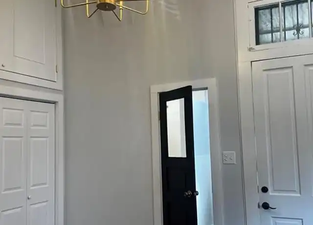 Property at 941 Delachaise St, New Orleans, LA, 70115, 2 beds, 1 bath, [object Object]