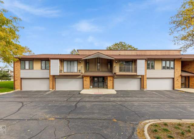 Photo of 821 Oakton St, Elk Grove Village, IL 60007