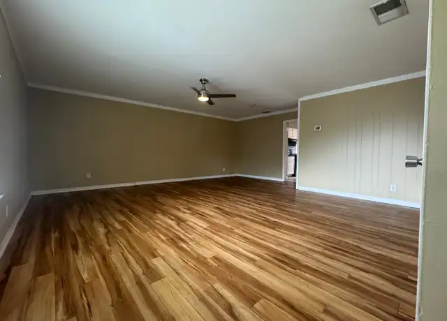 Property at 1011 Mount Riga Dr, San Antonio, TX, 78213, 2 beds, 1 bath, [object Object]