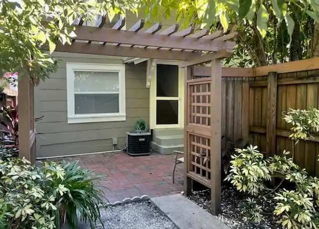 Property at 807 1/2 S Fremont Ave Unit Upper, Tampa, FL, 33606, 2 beds, 1 bath, [object Object]