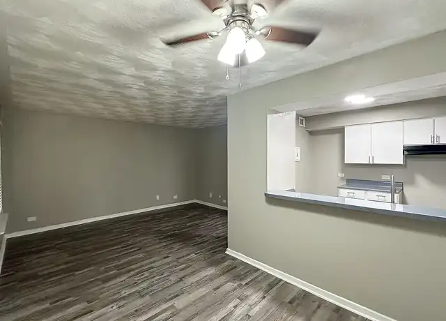 Property at Southgate Manor Apartments - 1200 E Seminary Dr, Fort Worth, TX, 76115, 0-1 beds, 1 bath, [object Object]
