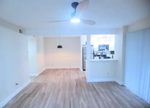 Property at 3019 Antique Oaks Cir #123, Winter Park, FL, 32792, 1 bed, 1 bath, [object Object]